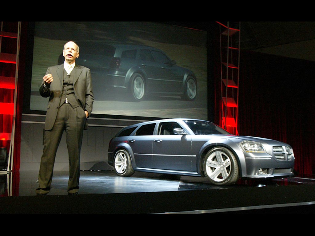 2003 Dodge Magnum SRT-8 Concept