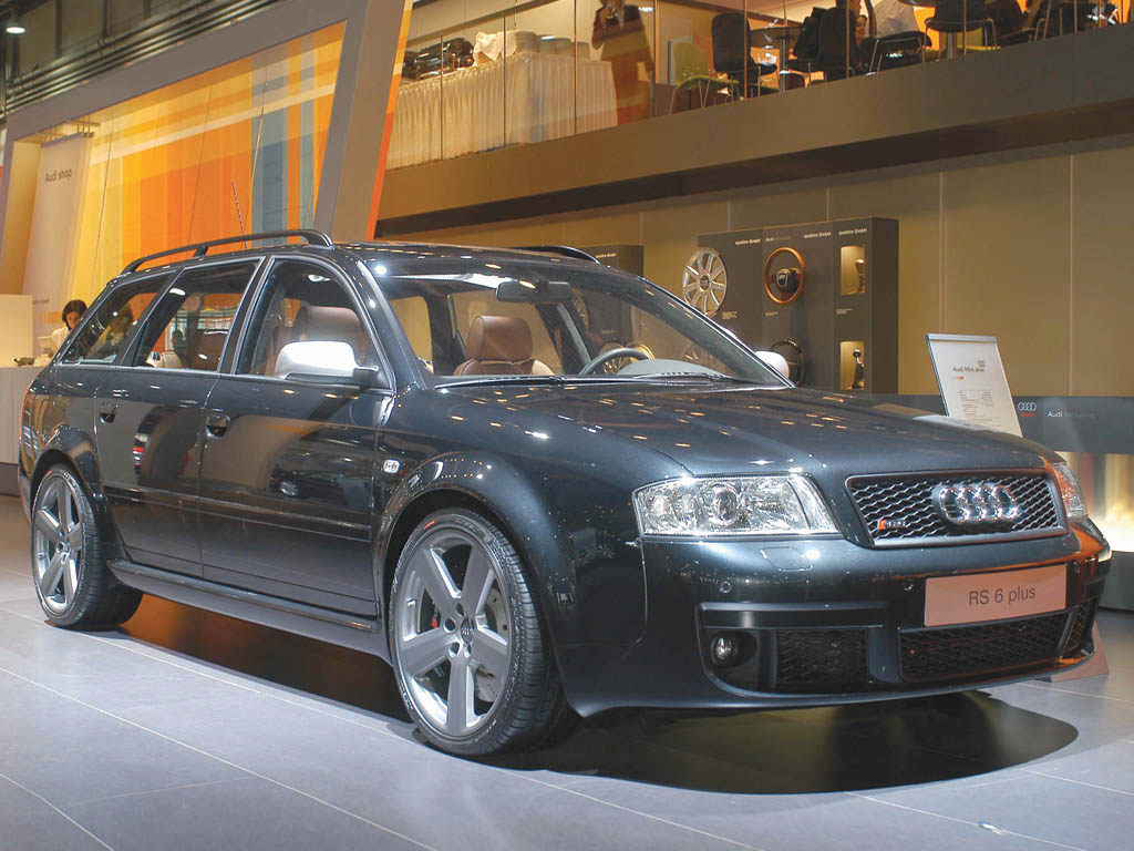 2004 Audi RS 6 Avant Plus