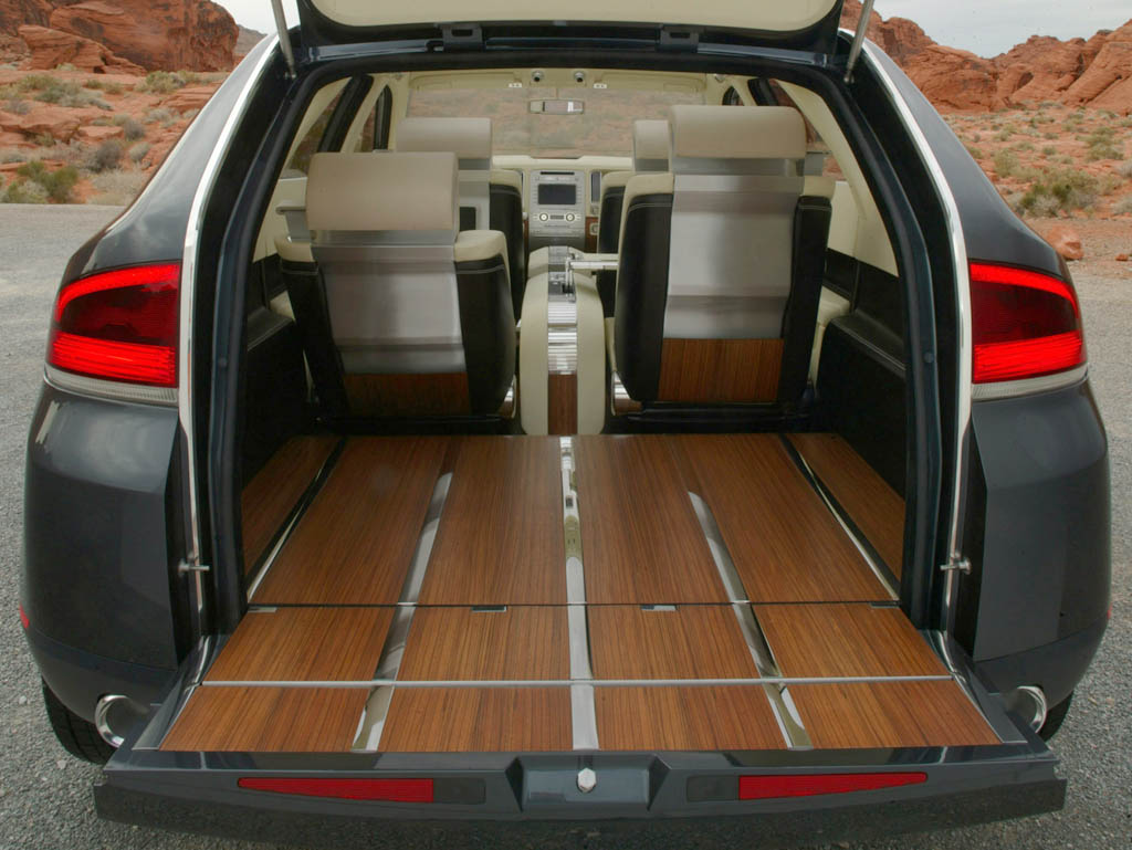 2004 Lincoln Aviator Concept