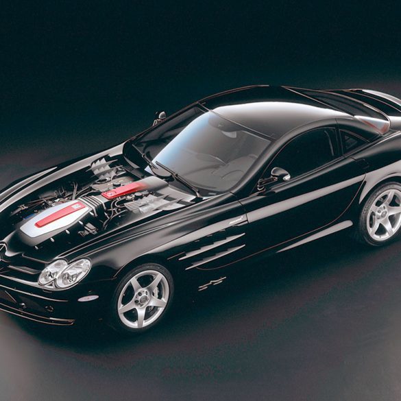2004_MercedesBenz_SLRMcLaren2