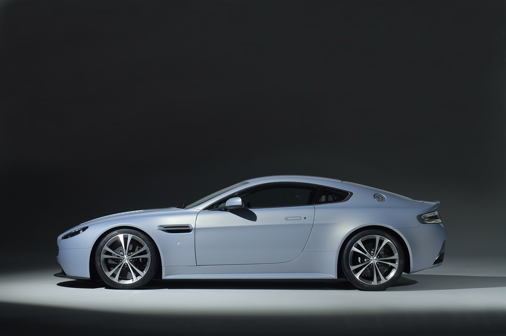 2007 Aston Martin V12 Vantage RS Concept