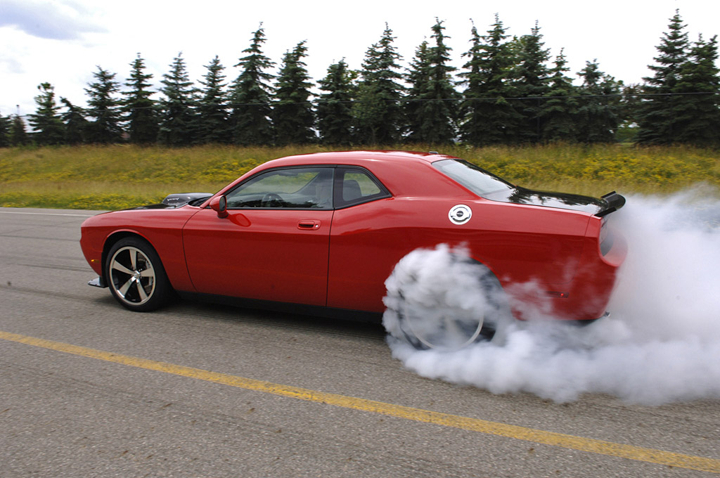 2008 Dodge Challenger SRT10 Concept