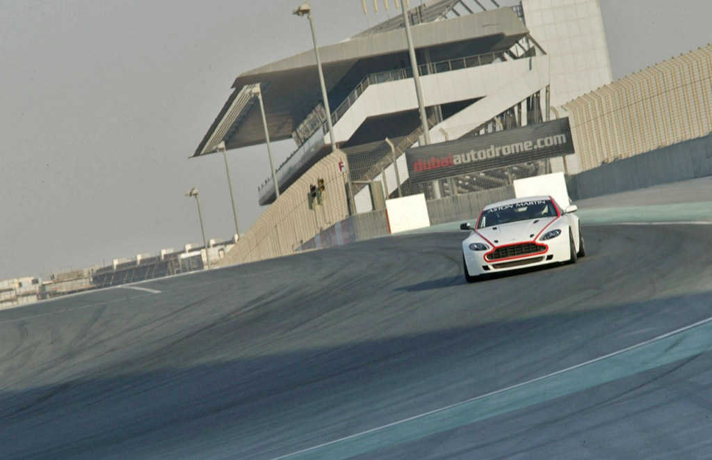 2009 Aston Martin V8 Vantage GT4