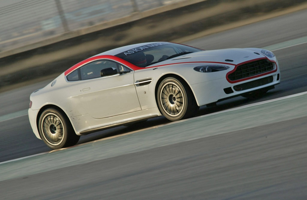 2009 Aston Martin V8 Vantage GT4