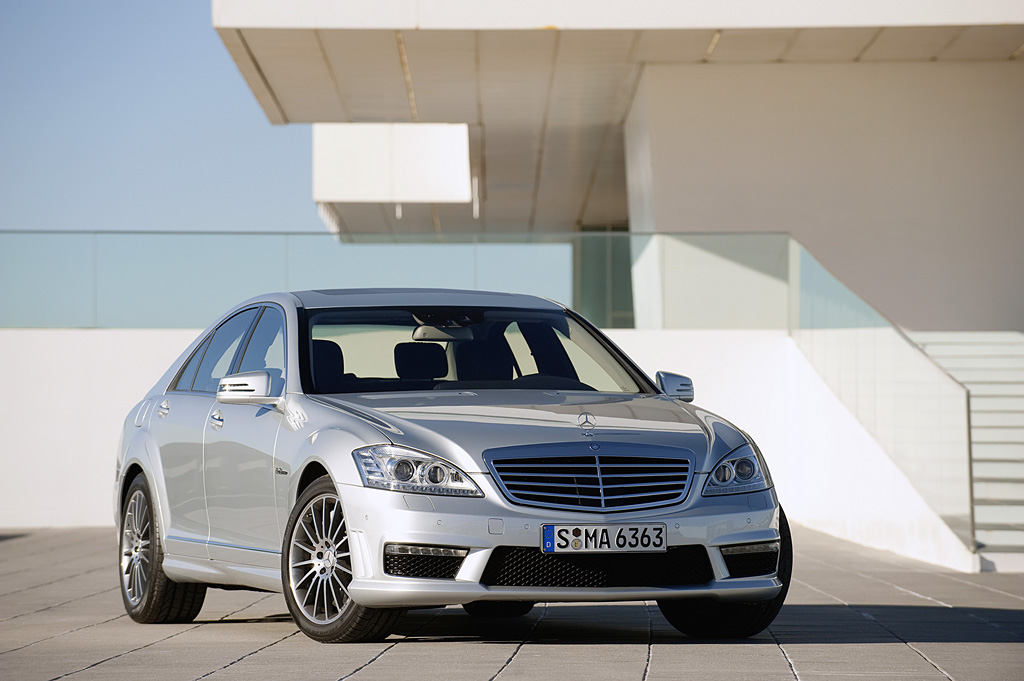 2010 Mercedes-Benz S 63 AMG