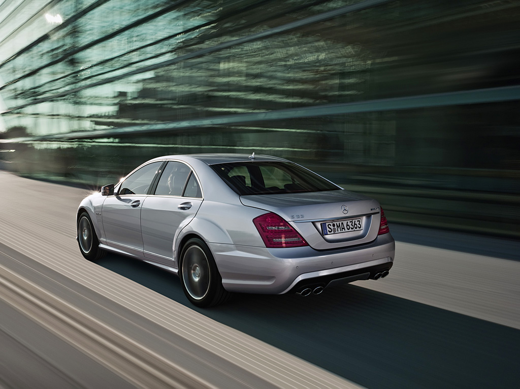 2010 Mercedes-Benz S 63 AMG