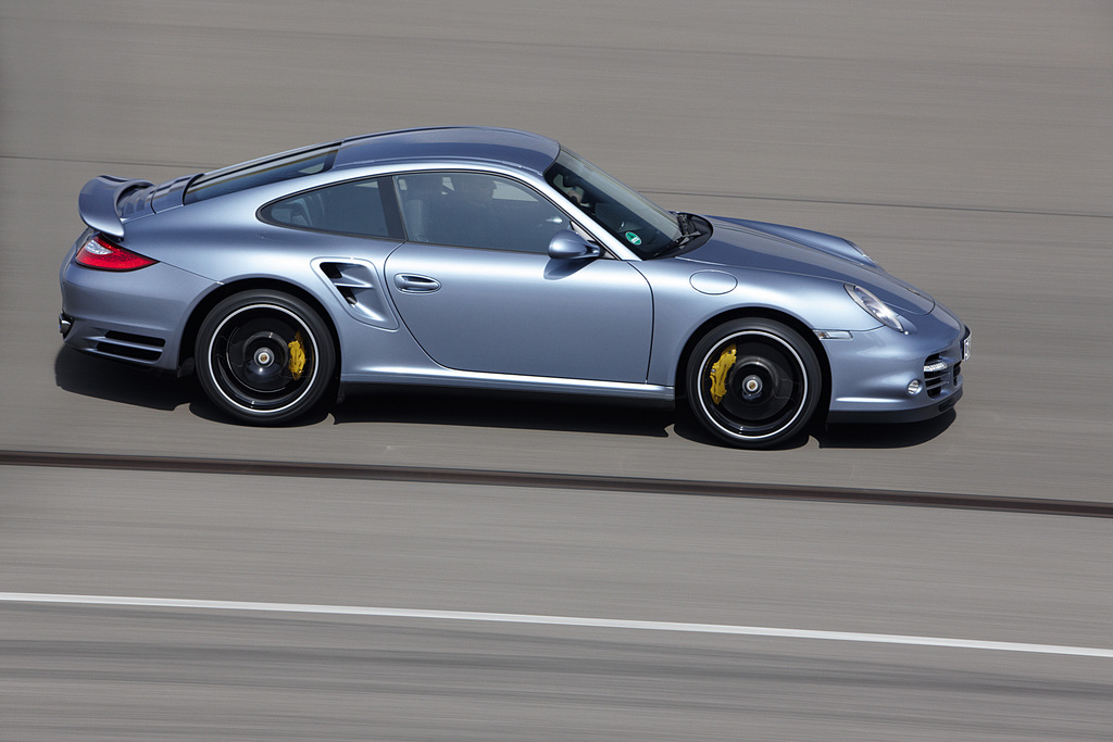 2010 Porsche 911 Turbo S Coupé