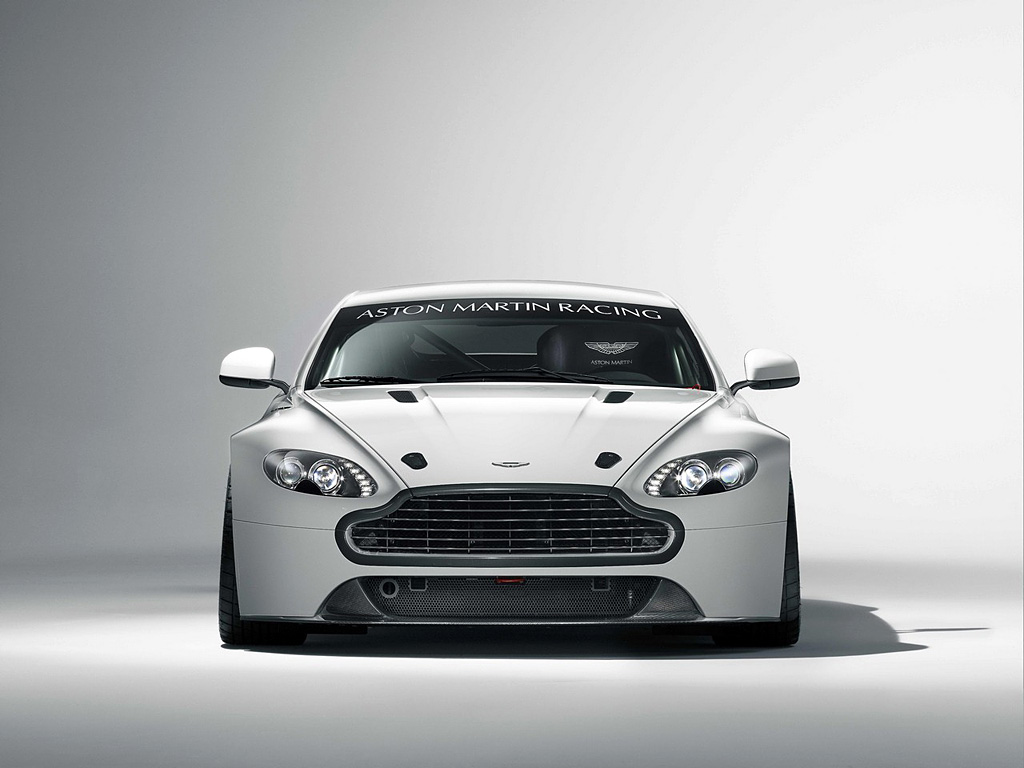 2011 Aston Martin V8 Vantage GT4