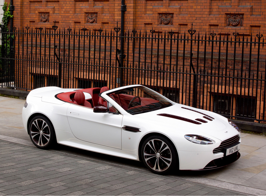 2012 Aston Martin V12 Vantage Roadster