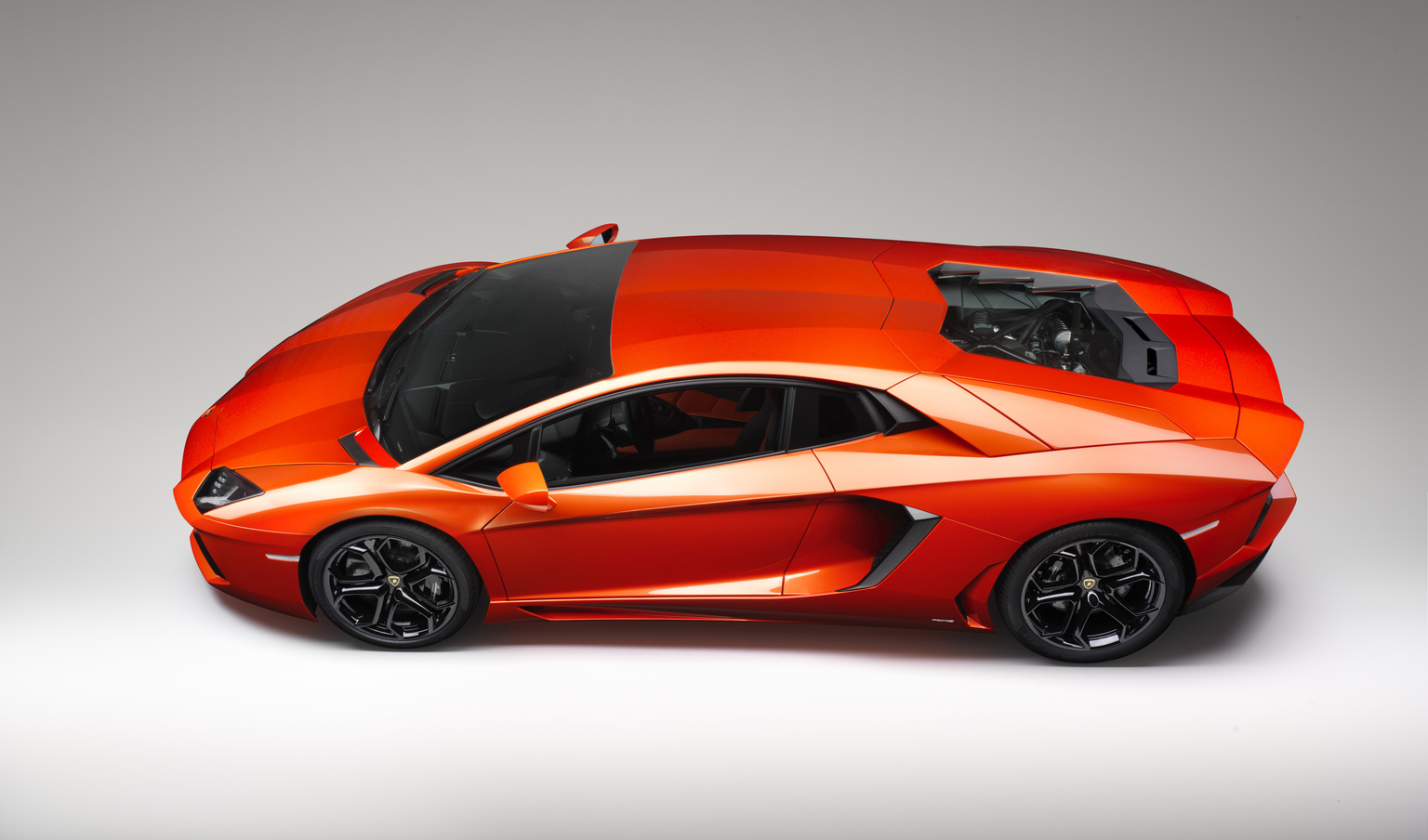 2012 Lamborghini Aventador LP 700-4