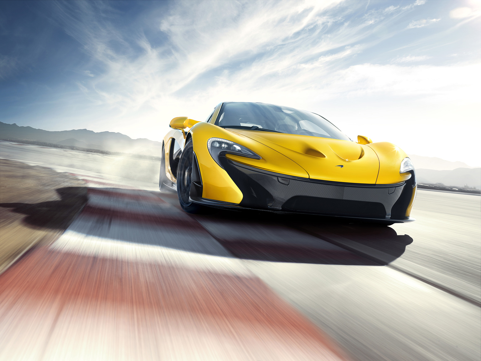 2013 McLaren P1