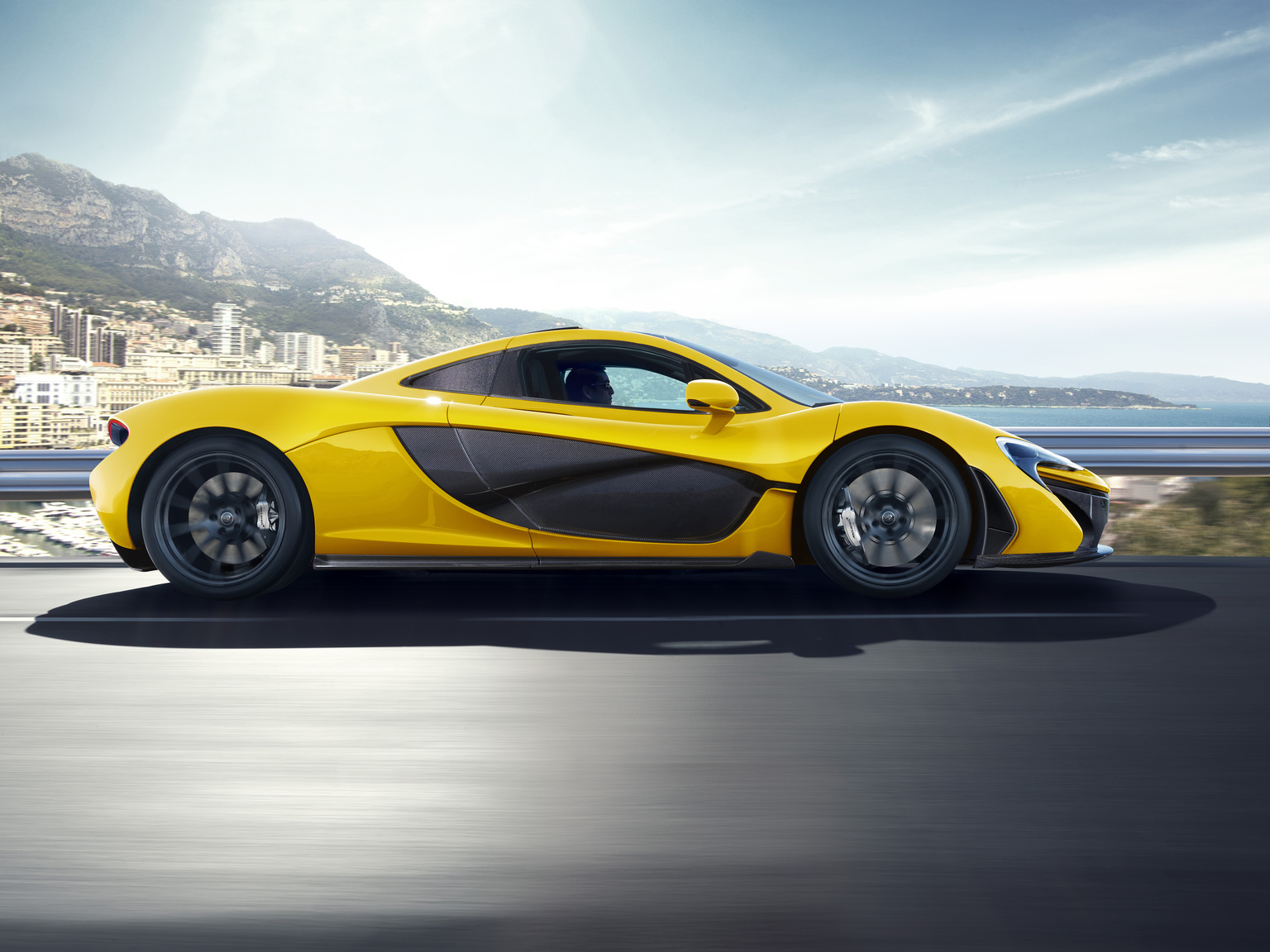 2013 McLaren P1