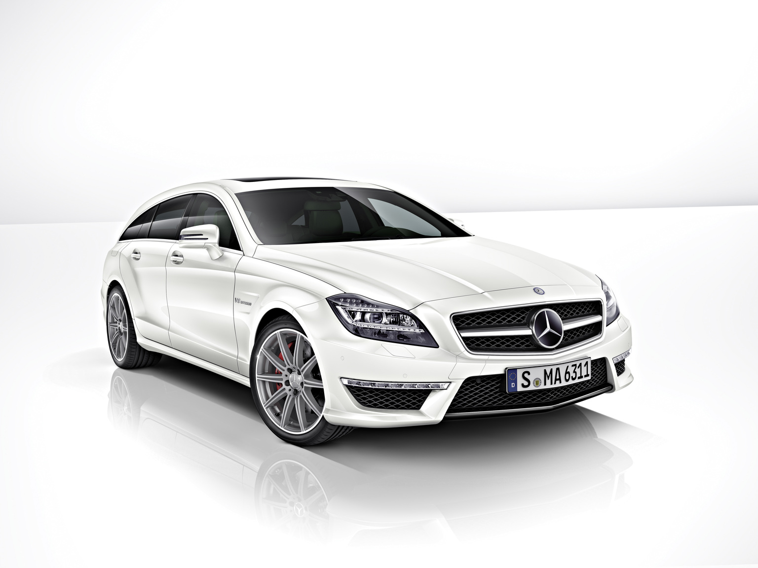 preferir Apariencia Hecho para recordar 2013 Mercedes-Benz CLS 63 AMG 4MATIC Shooting Brake