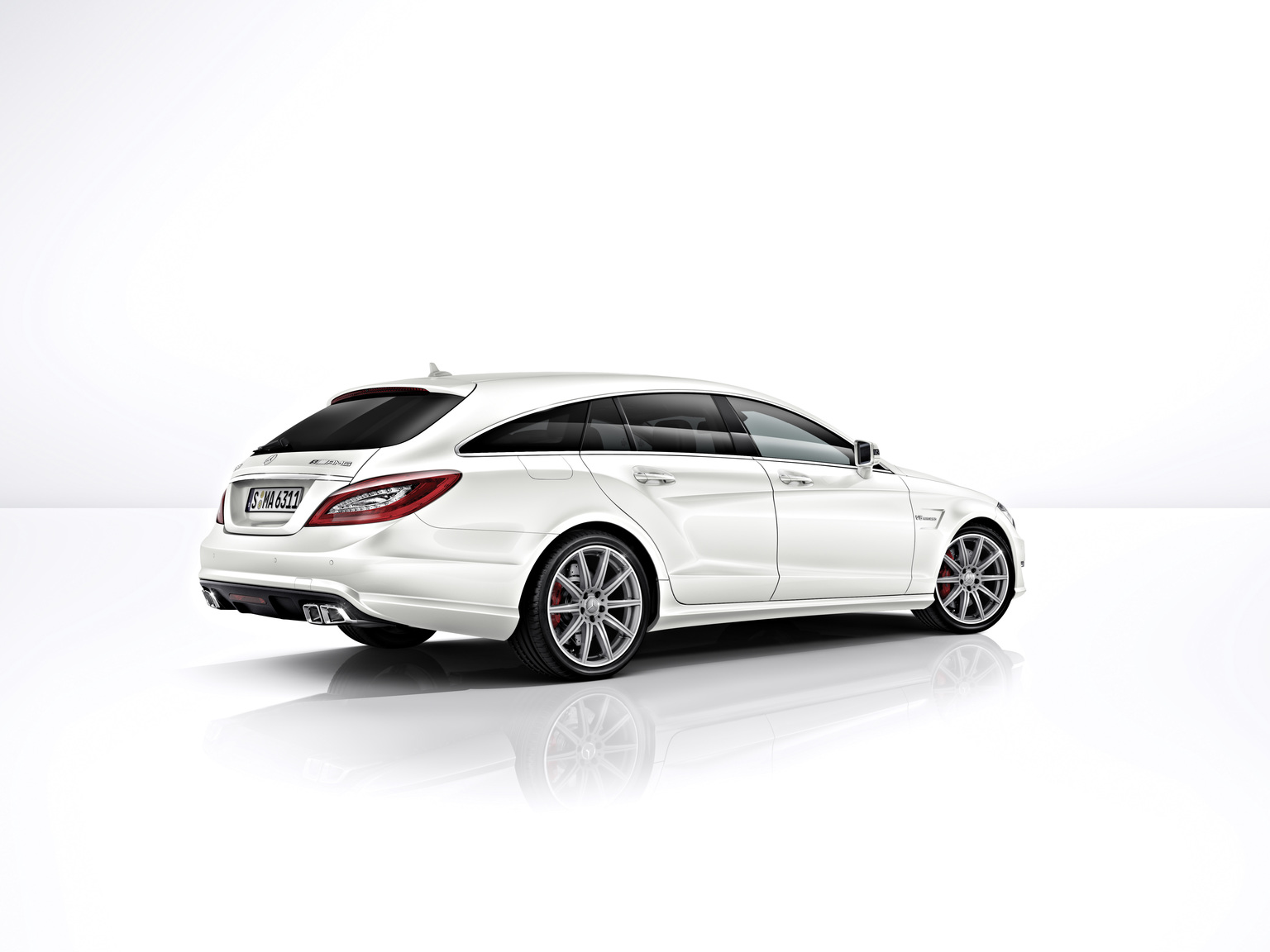 2013 Mercedes-Benz CLS 63 AMG 4MATIC Shooting Brake