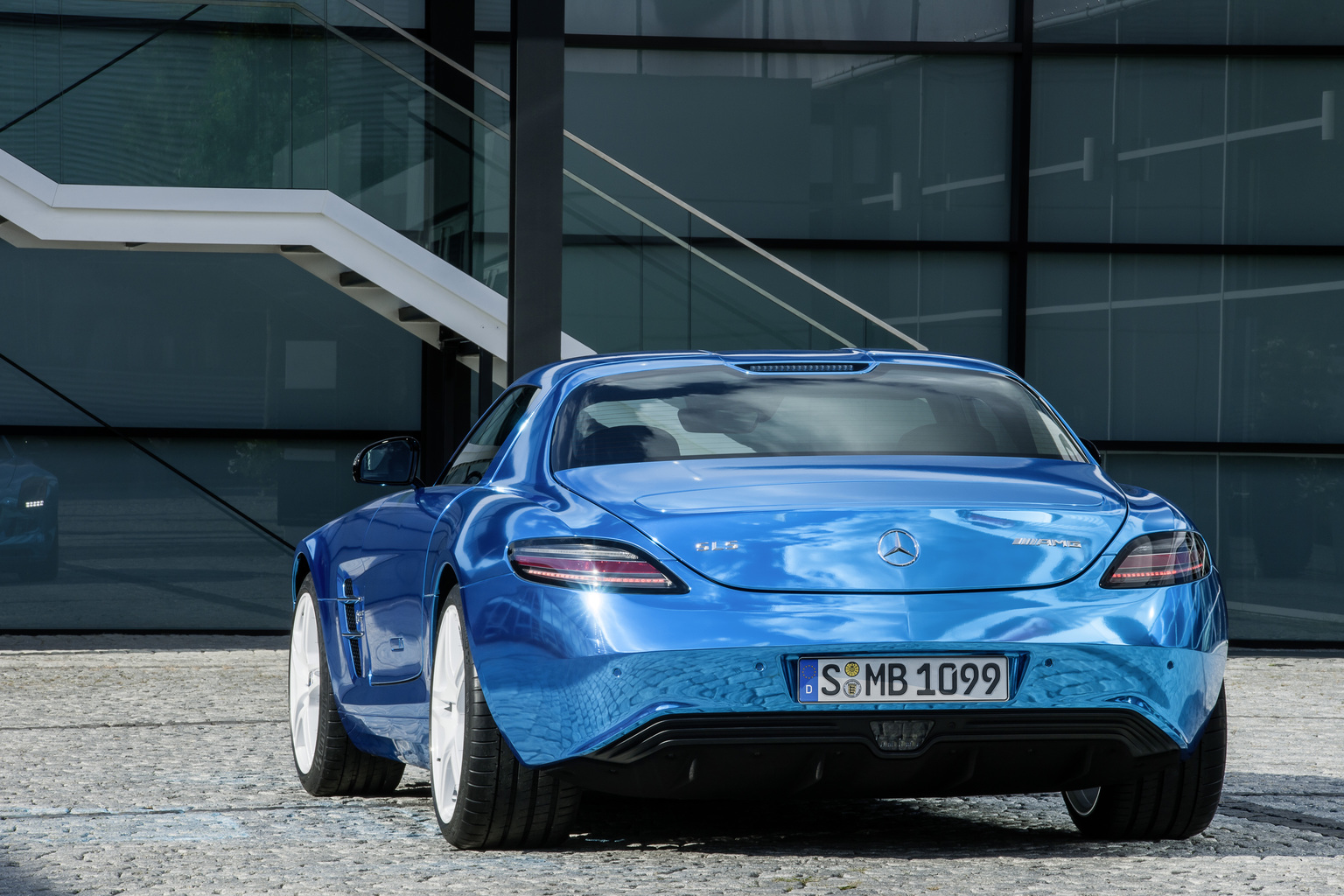 2013 Mercedes-Benz SLS AMG Coupé Electric Drive