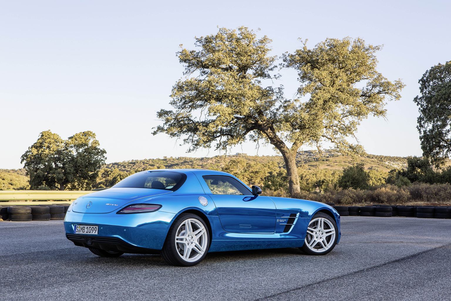 2013 Mercedes-Benz SLS AMG Coupé Electric Drive