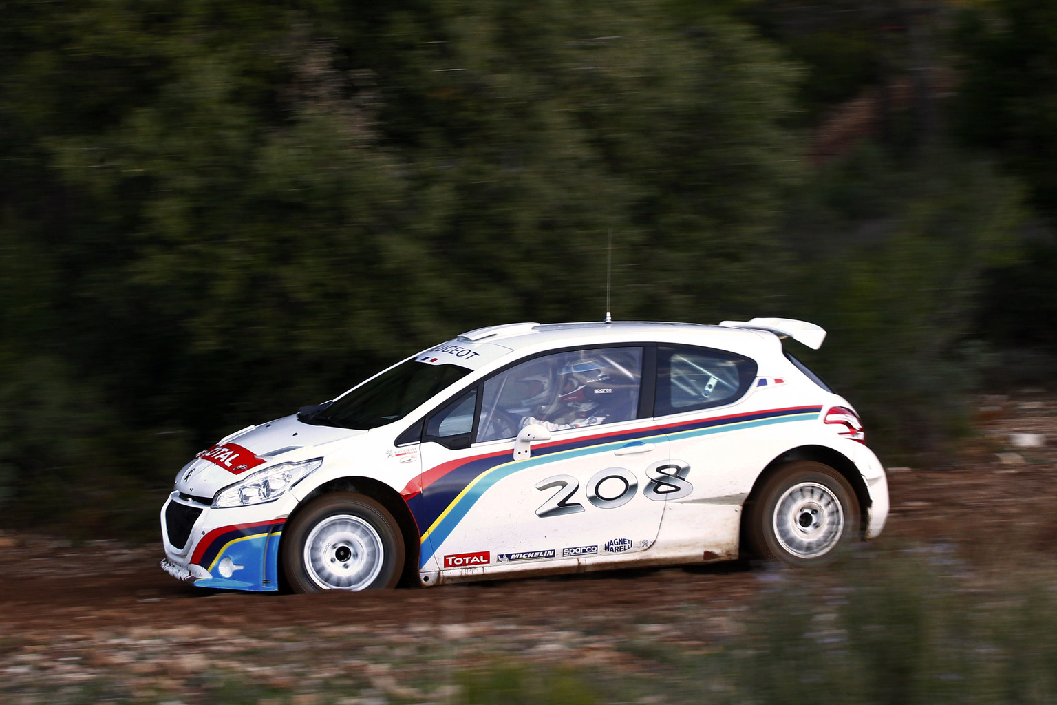 2013 Peugeot 208 T16