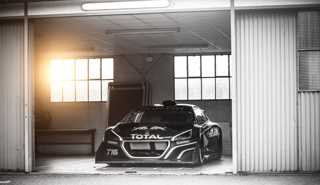 2013 Peugeot 208 T16 Pikes Peak