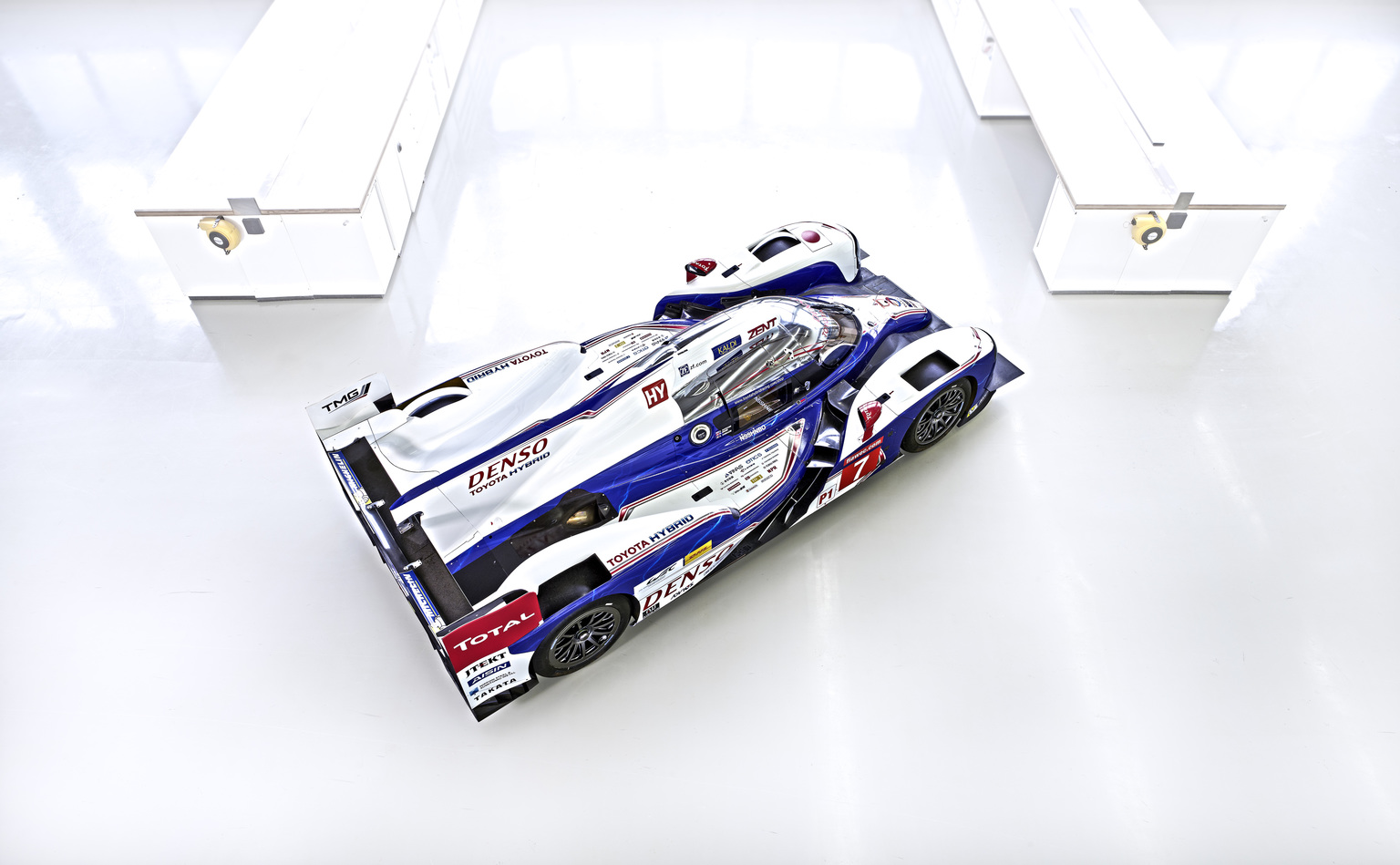 2013 Toyota TS030 Hybrid