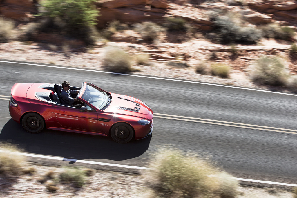 2014 Aston Martin V12 Vantage Roadster S