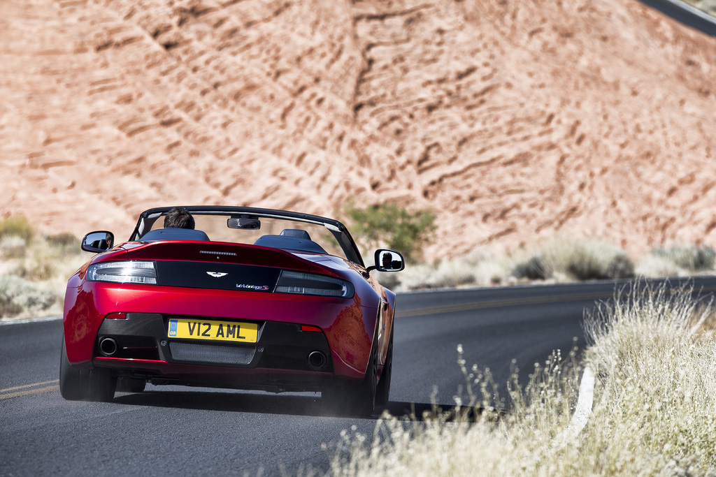 2014 Aston Martin V12 Vantage Roadster S