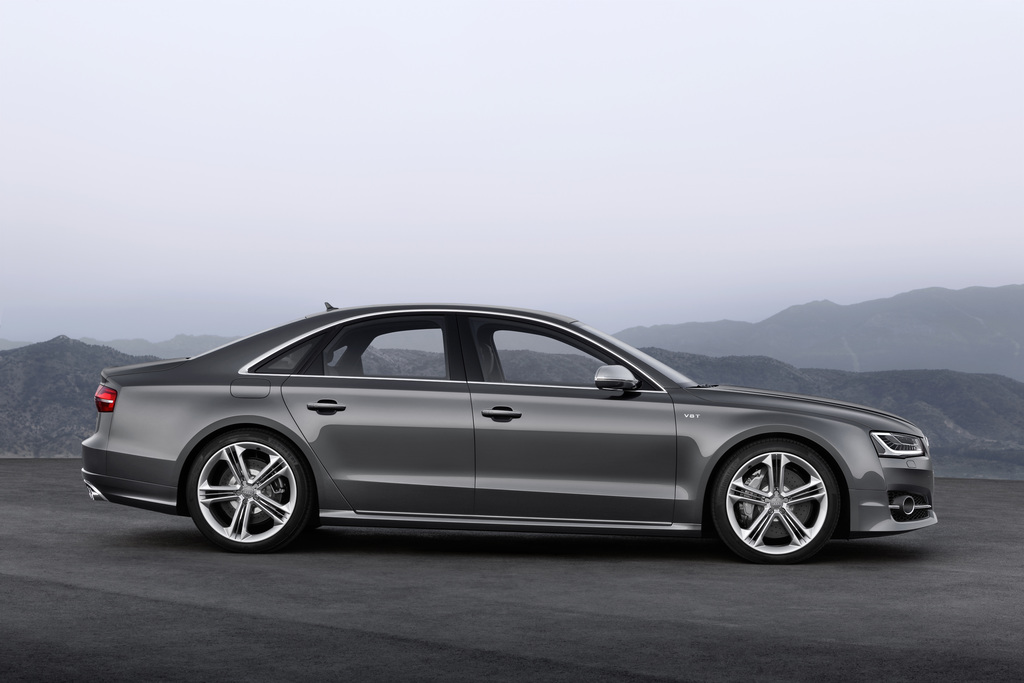 2014 Audi S8