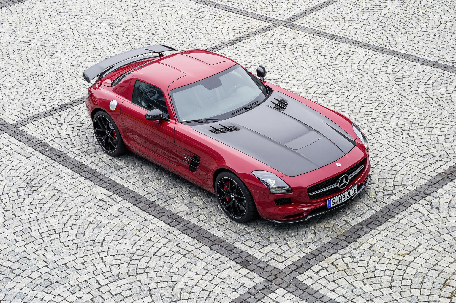 2014 Mercedes-Benz SLS AMG GT Final Edition