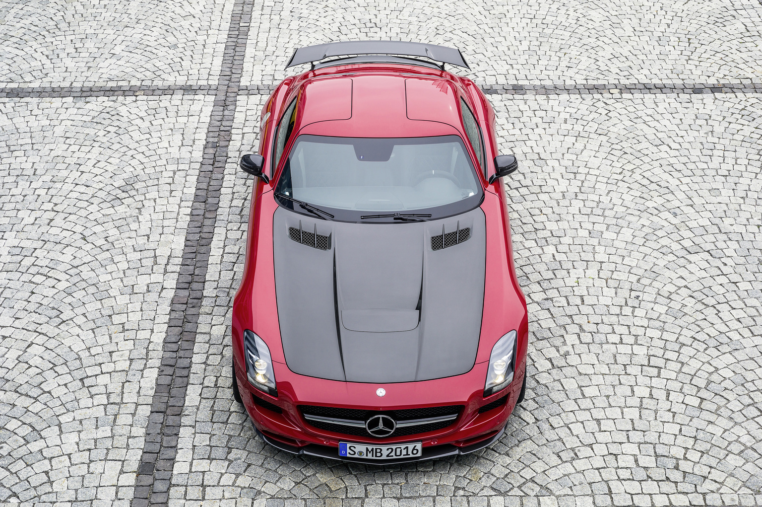 2014 Mercedes-Benz SLS AMG GT Final Edition