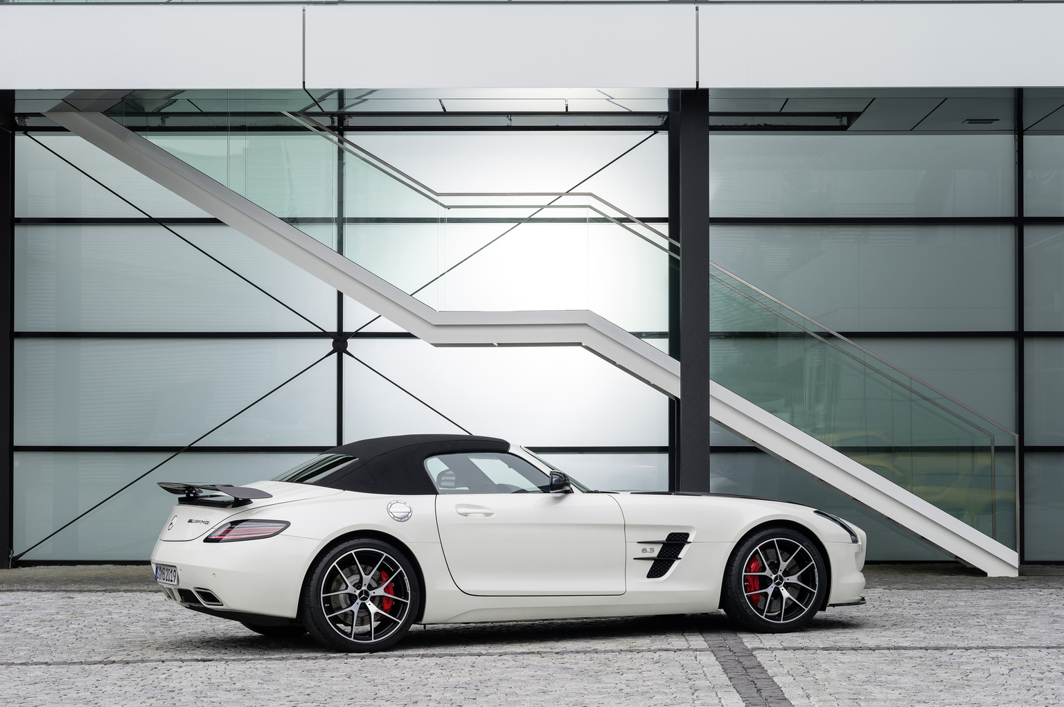 2014 Mercedes-Benz SLS AMG GT Roadster Final Edition