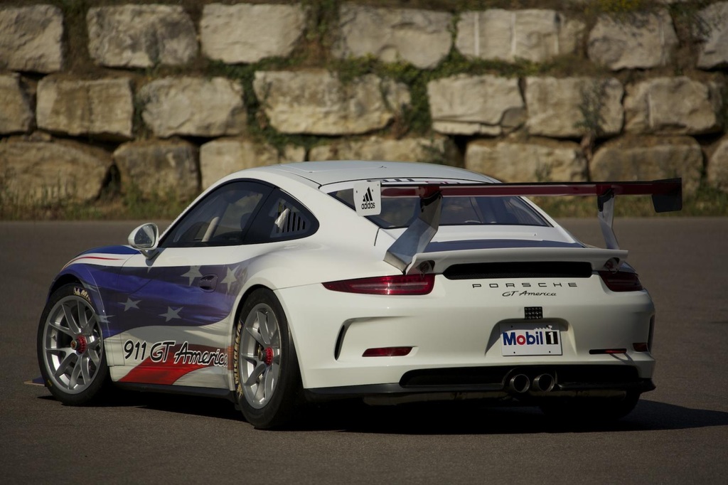 2014 Porsche 911 GT America