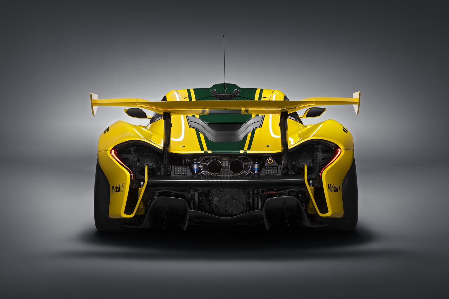 2015 McLaren P1 GTR