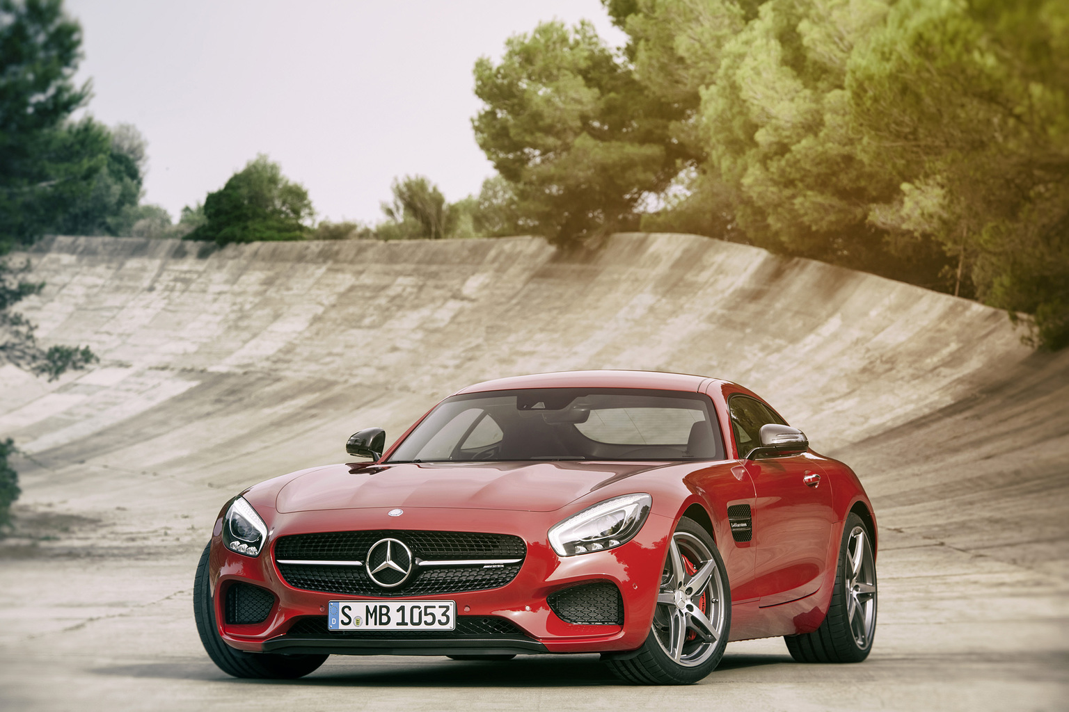 2015 Mercedes-AMG GT