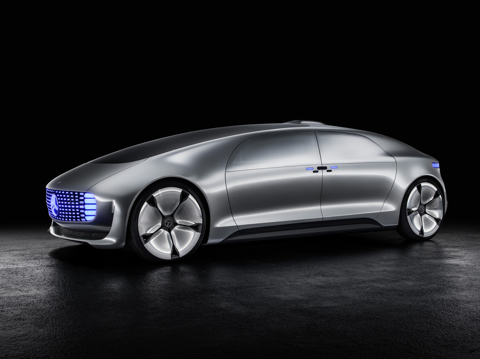 2015 Mercedes-Benz F 015 Luxury in Motion