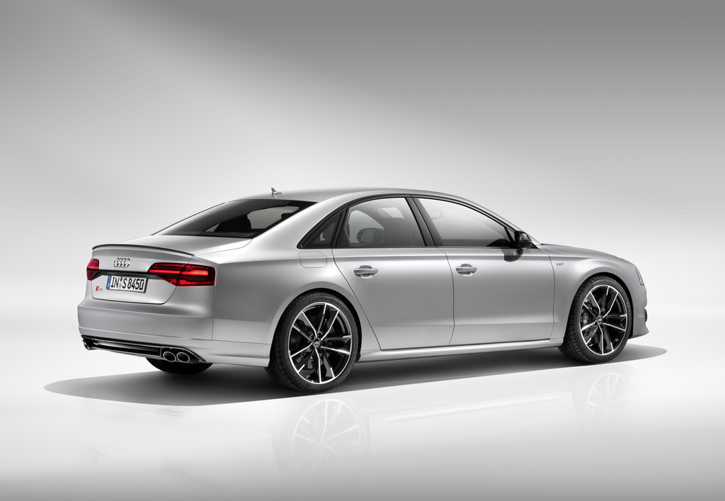 2016 Audi S8 plus