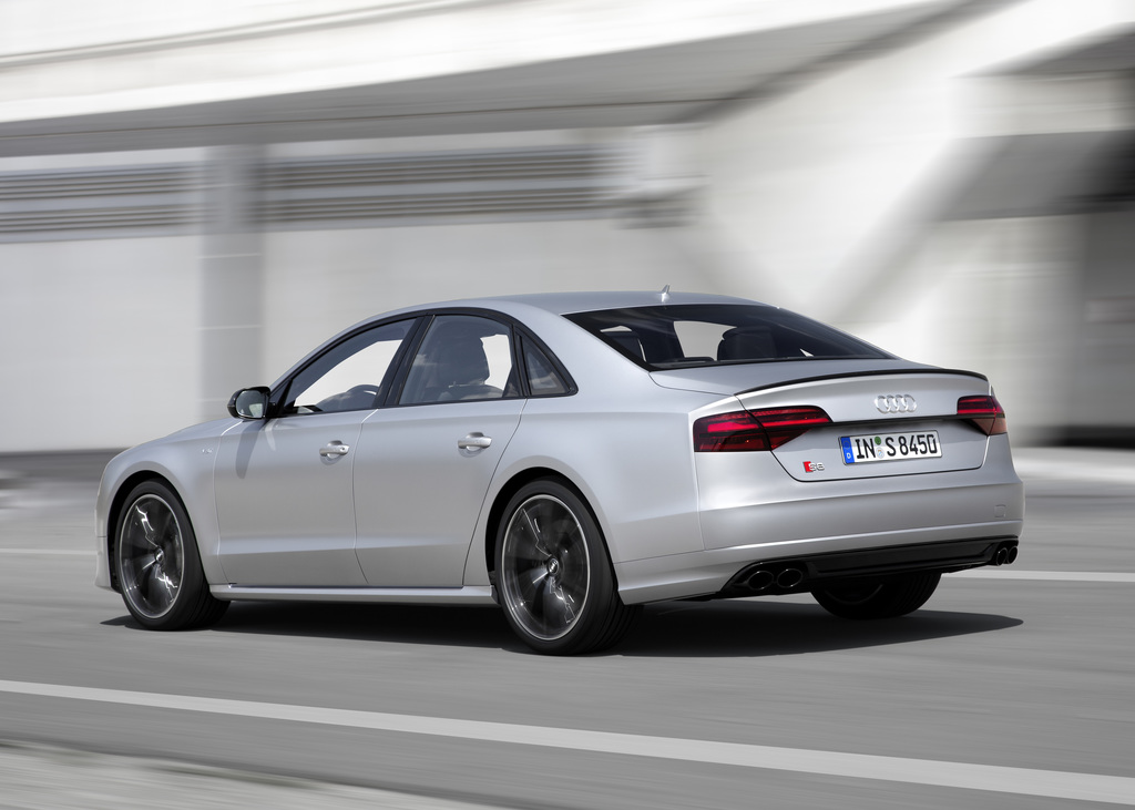 2016 Audi S8 plus