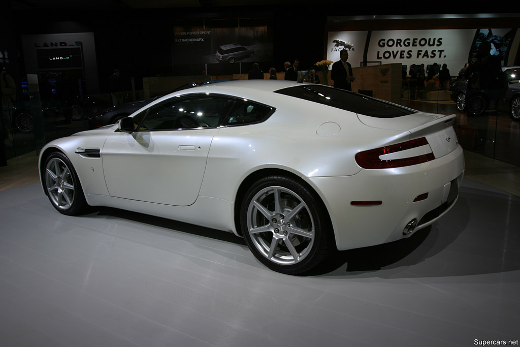 2005 Aston Martin V8 Vantage Gallery