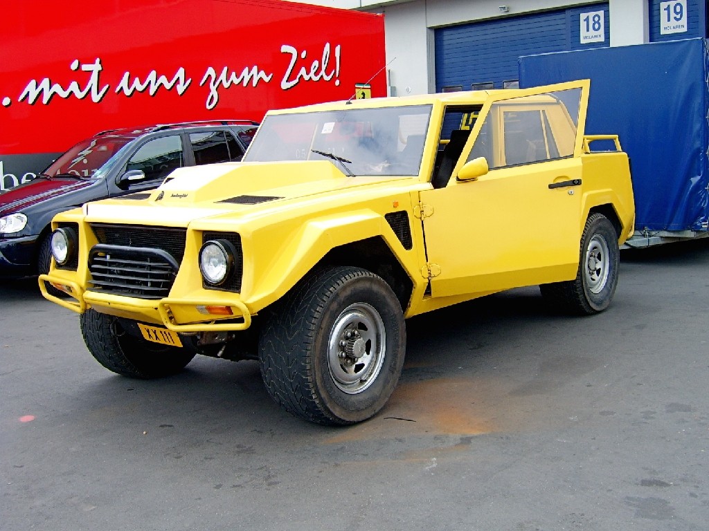 1986 Lamborghini LM002 Gallery