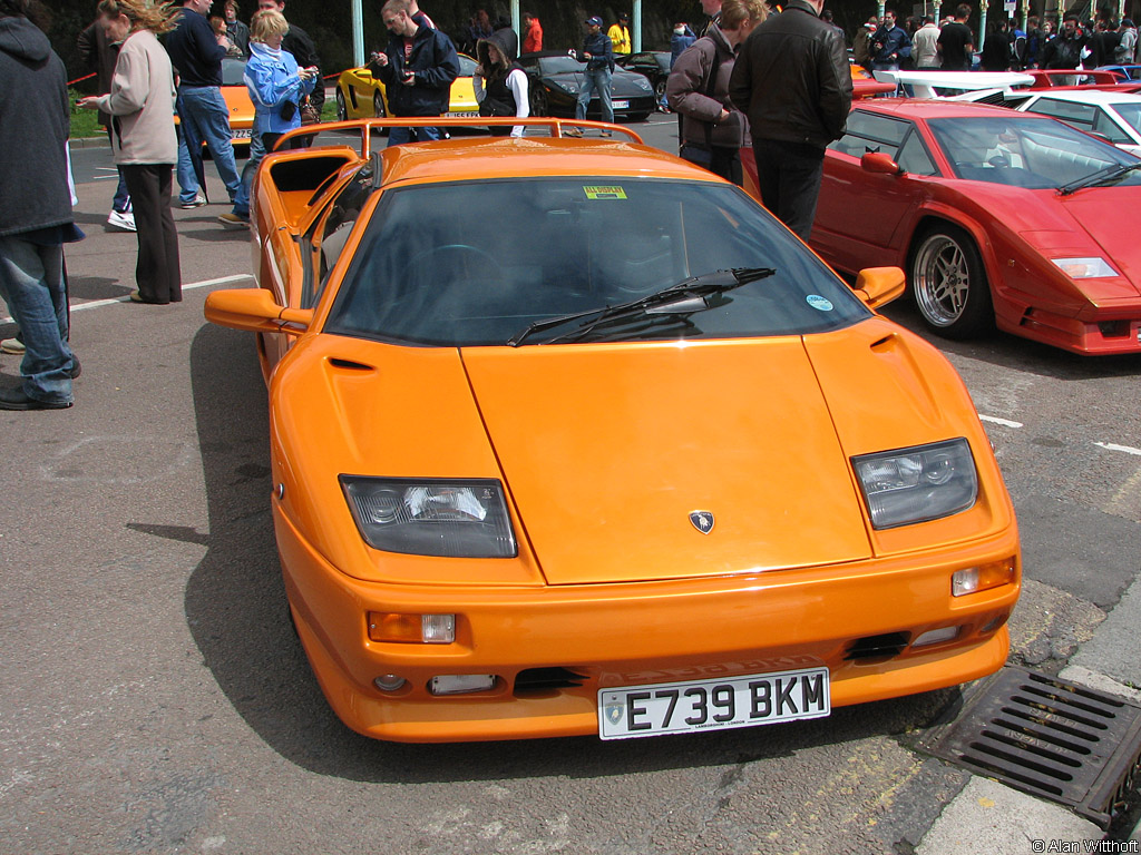 1999 Lamborghini Diablo VT Roadster Gallery