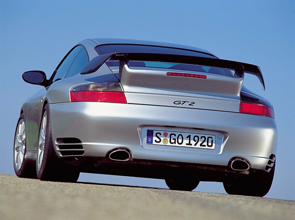 2004 Porsche 911 GT2 Gallery