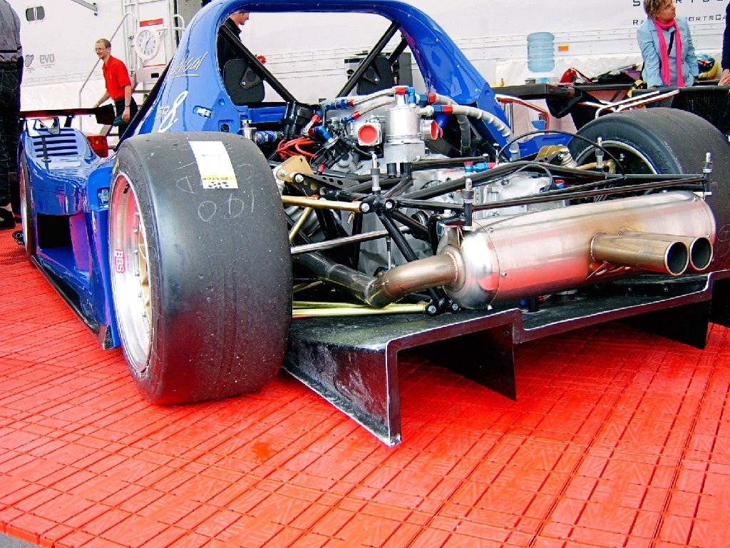 2005 Radical SR8