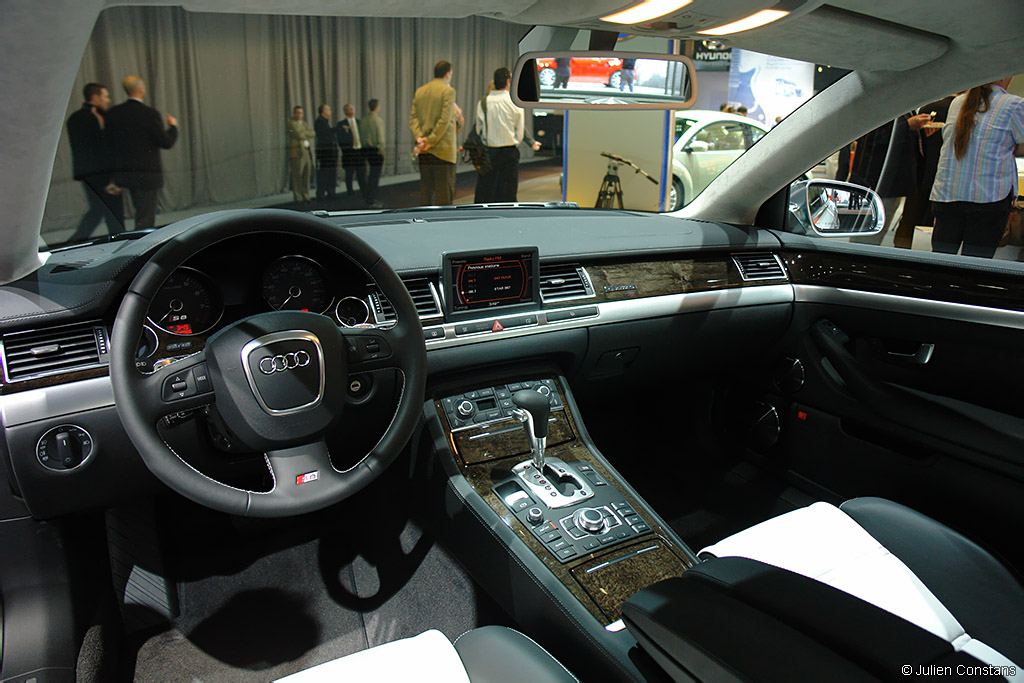 2006 Audi S8 5.2 FSI quattro Gallery