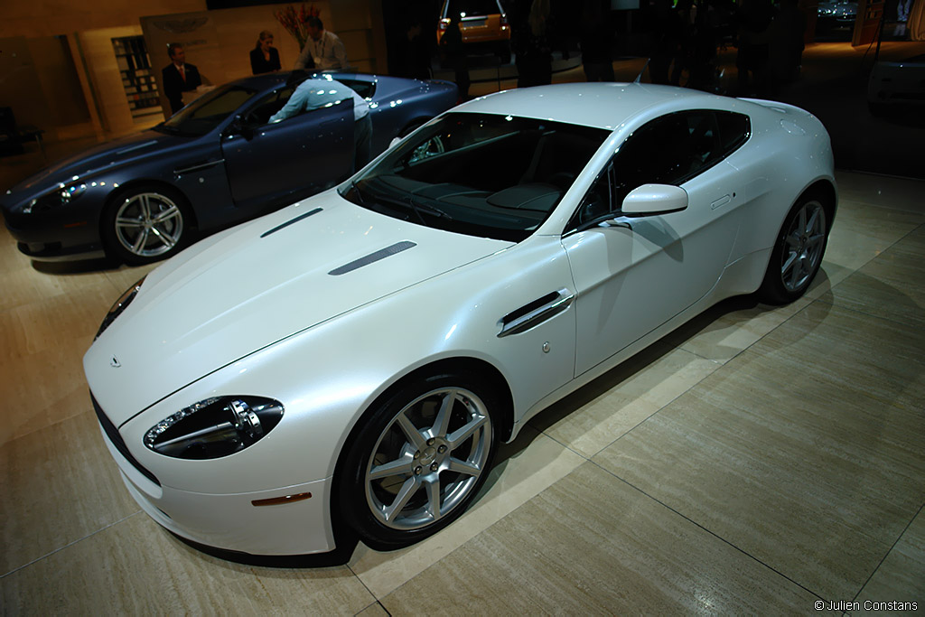 2005 Aston Martin V8 Vantage Gallery