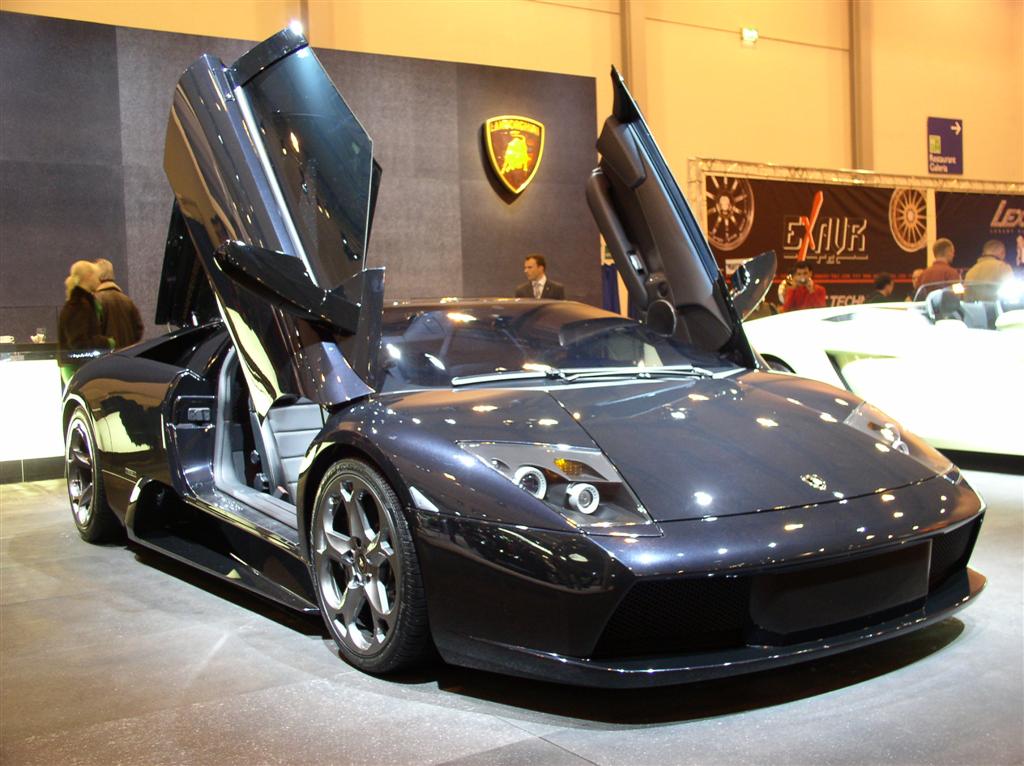 2004 Lamborghini Murciélago Roadster Gallery
