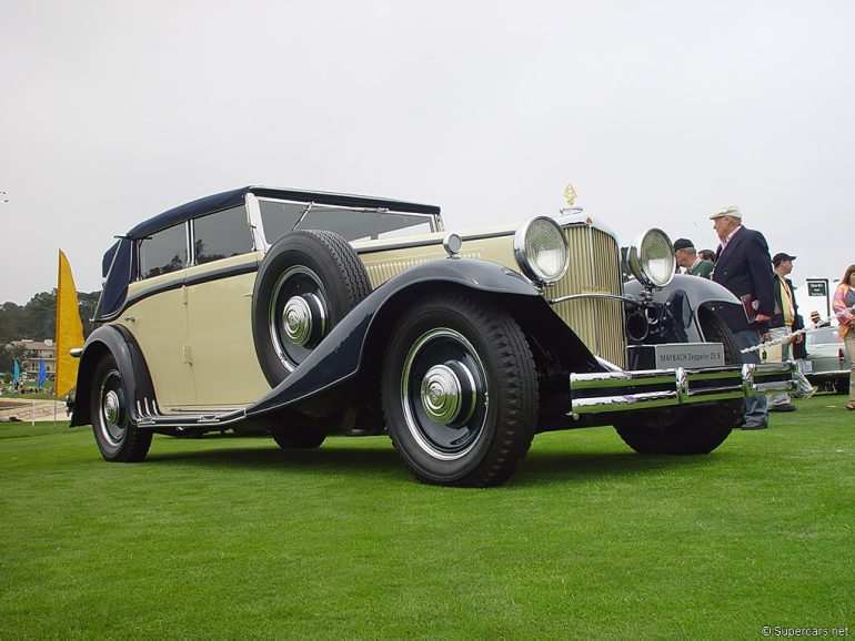 A collectible scale model Maybach V12 DS8 from Altaya
