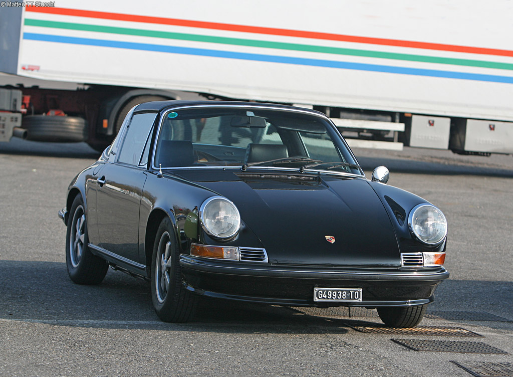 1970 Porsche 911 S 2.2 Targa Gallery