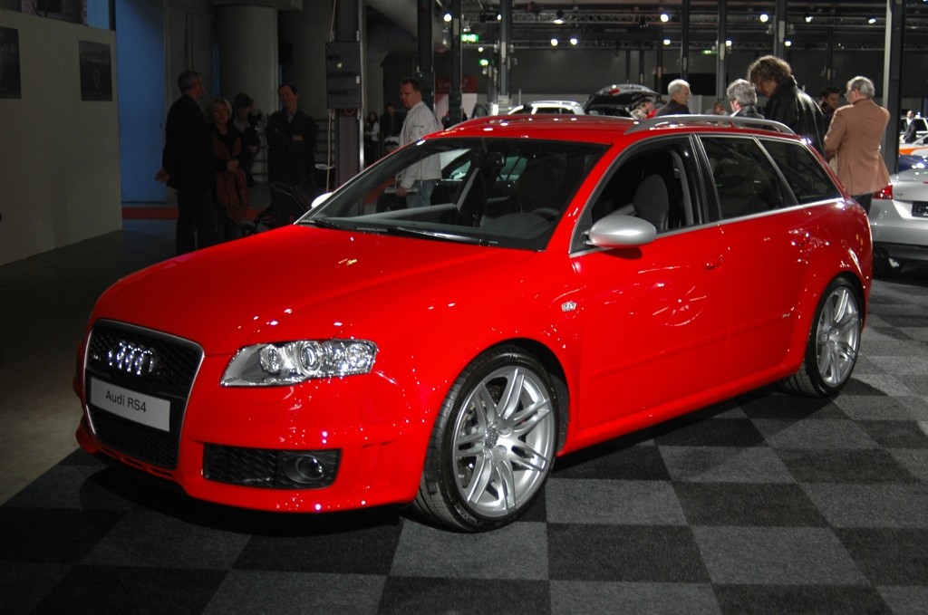 2005 Audi RS 4 Sedan Gallery