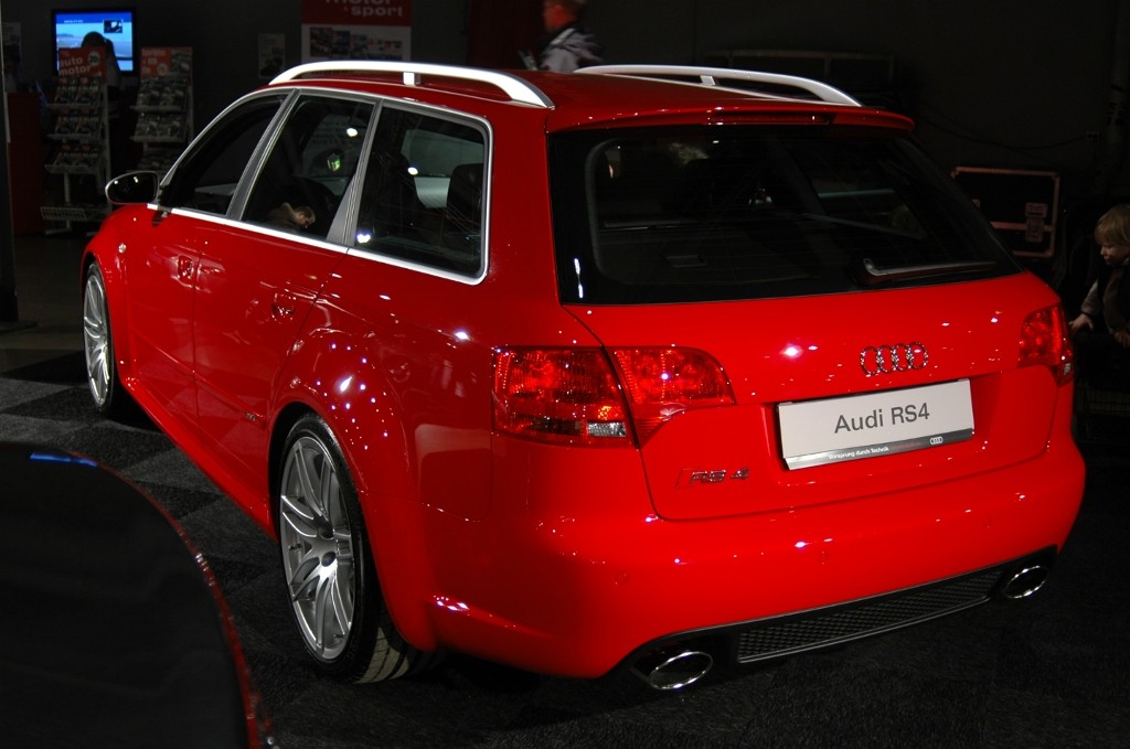 2005 Audi RS 4 Sedan Gallery