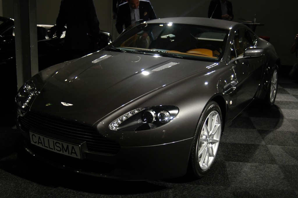 2005 Aston Martin V8 Vantage Gallery