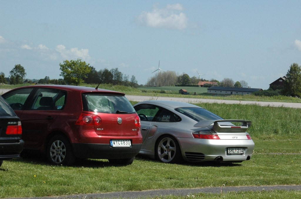 2004 Porsche 911 GT2 Gallery