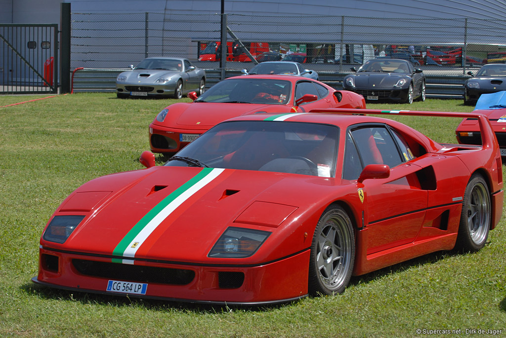 1987 Ferrari F40 Gallery